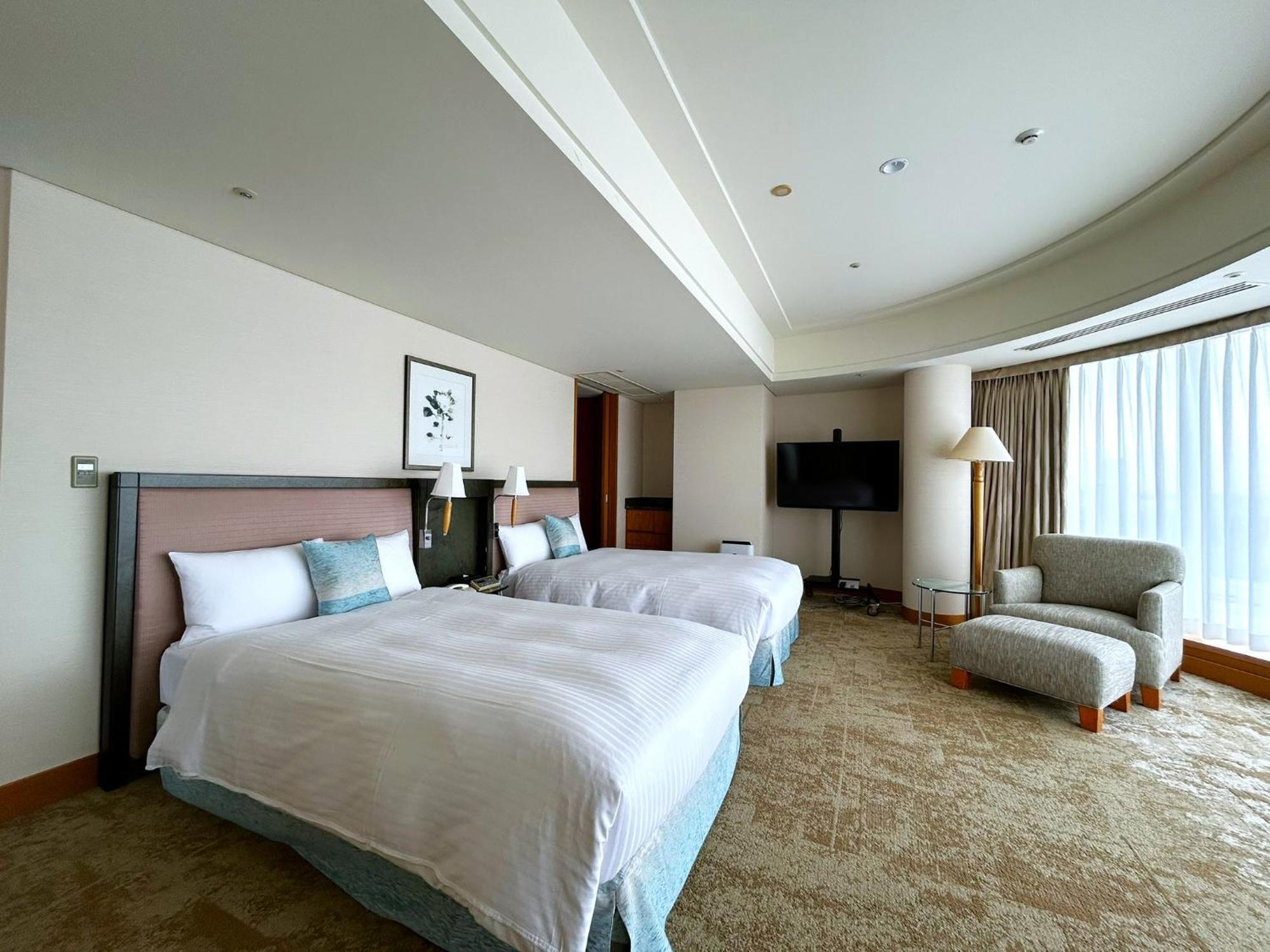 The Yokohama Bay Hotel Tokyu Экстерьер фото
